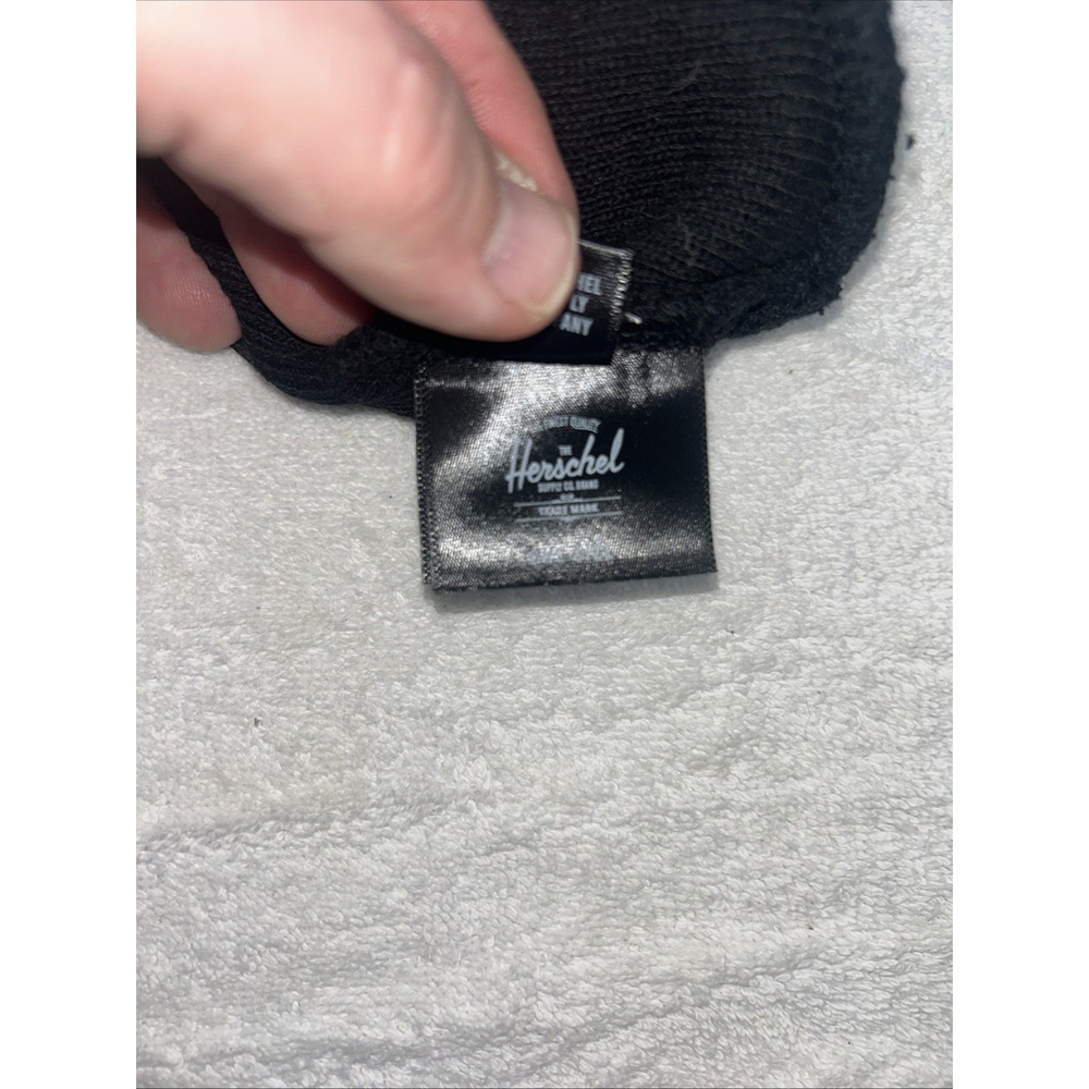 Herschel Black Knit Cuffed Beanie Unisex Adults Size OS - Picture 7 of 8